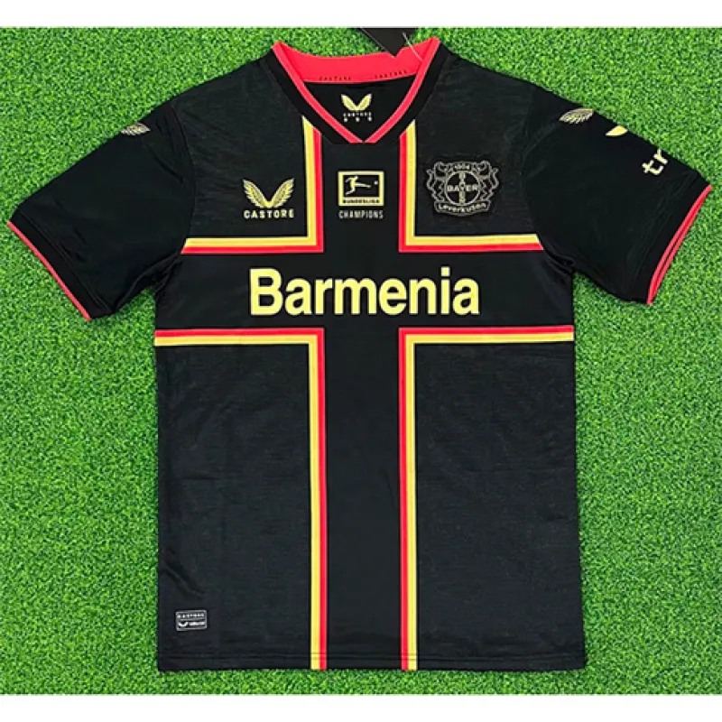 Bayer Leverkusen 2024/25, jaune et noir