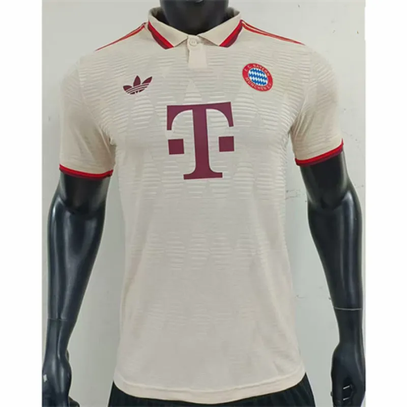 Abbigliamento fuori casa della Bayern Munich 2024/25 - Colore crema