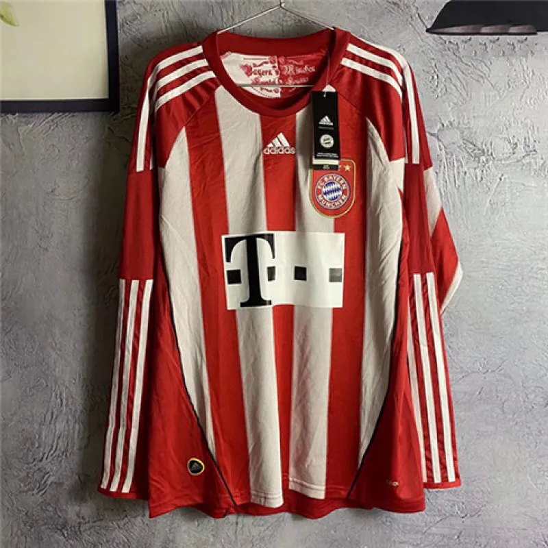 Jersey retro local de mangas largas del Bayern Munich 2010 - 2011 - Rojo
