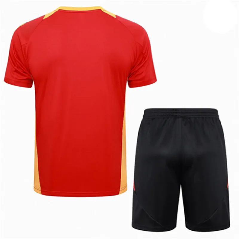 Jersey et shorts de training rouge du Bayern Munich 2024/25
