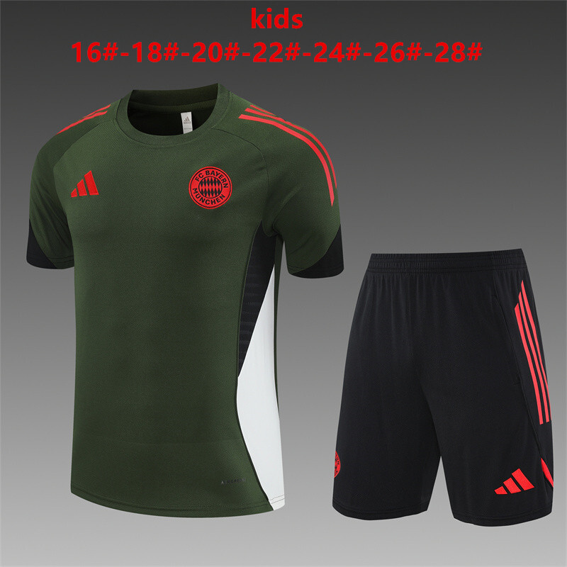Bayern Munich 2025/26 Ensemble Entraînement Enfan vert