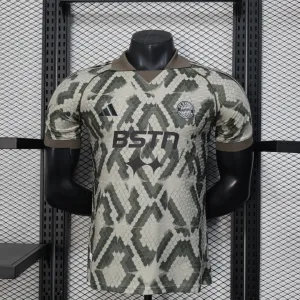 Bayern Munich 2025/26 Special Edition Player Jersey - Green