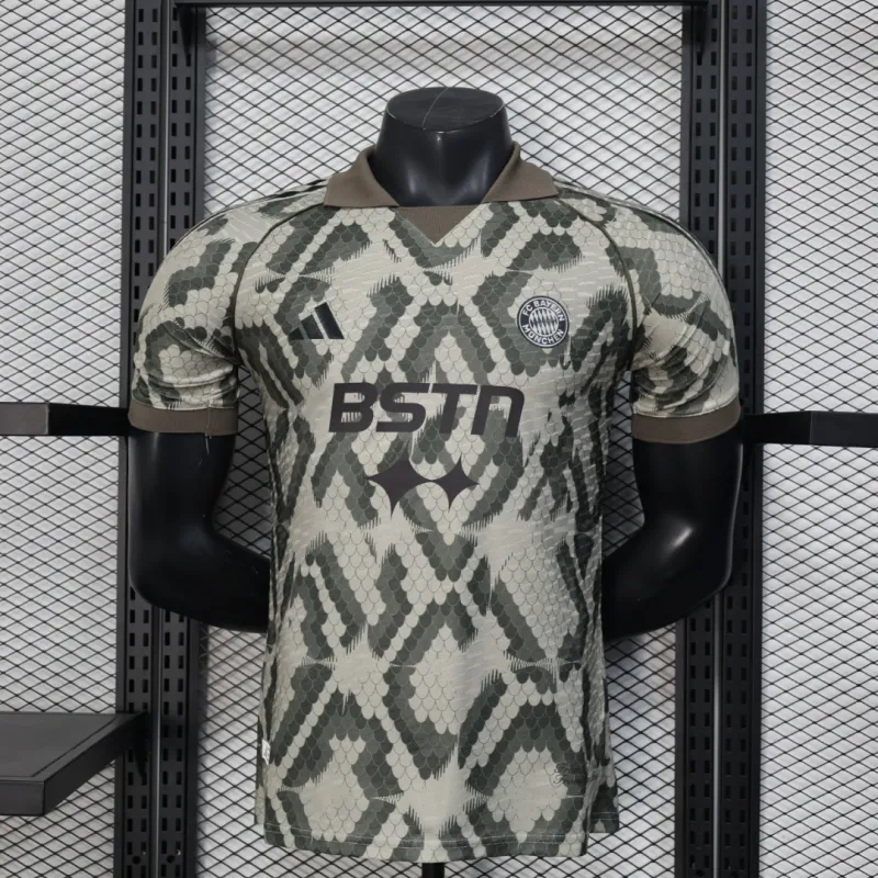 Bayern Munich 2025/26 Special Edition Player Jersey - Green