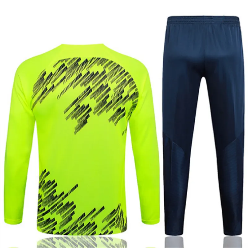Ropa de deporte del FC Barcelona 2024/25 - Verde