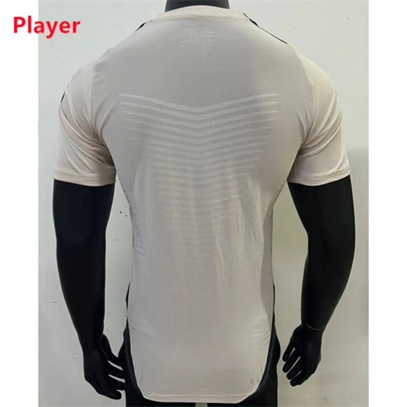 Maglia dell'edizione speciale per i giocatori del Real Madrid 2024/25 - Bianca