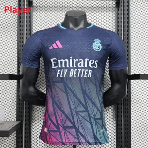 Maglia dell'edizione speciale per i giocatori del Real Madrid 2024/25 - Azzurro