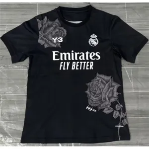 Maillot de l'édition Y3 du Real Madrid 2024/25 - Noir