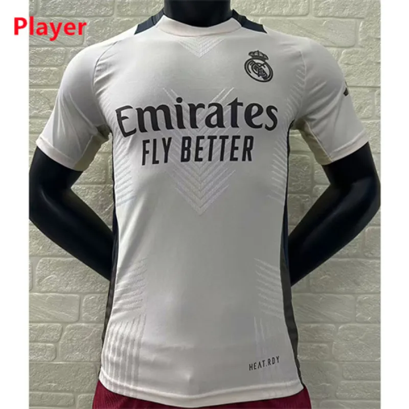 Real Madrid Training Player Jersey 2024/25 - White