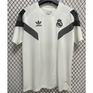 Maillot édition spéciale du Real Madrid 2024/25 - Blanc