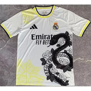 Maillot édition spéciale du Real Madrid 2024/25 - Blanc