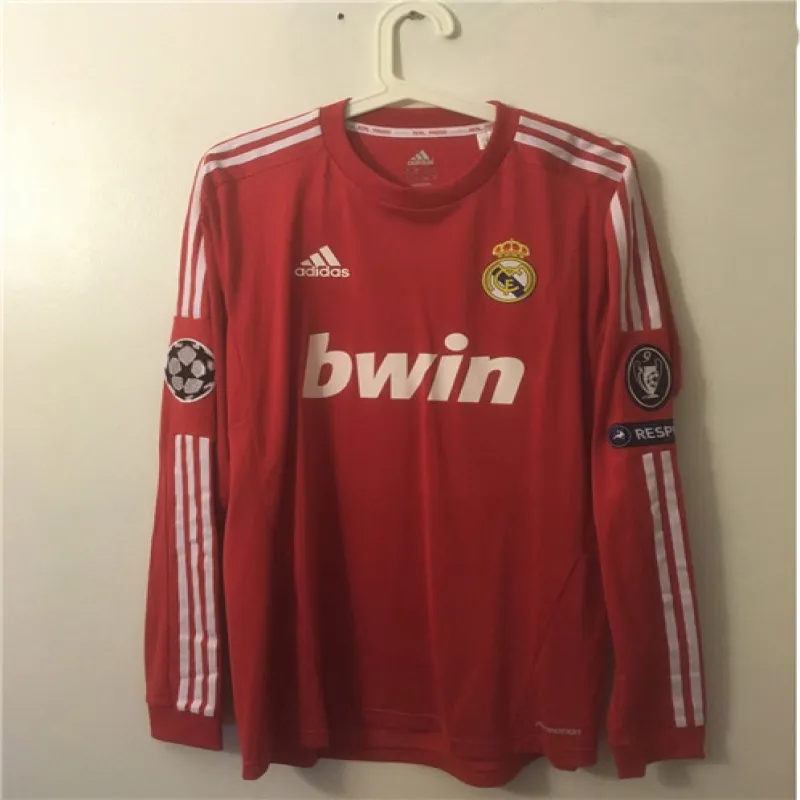 Real Madrid Long-sleeved Retro Third Jersey 2011/12 - Red