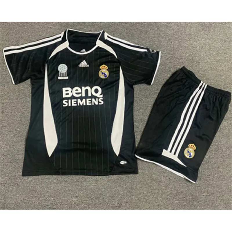 Maillot rétro pour enfants du Real Madrid 2006/07 Extérieur - Noir