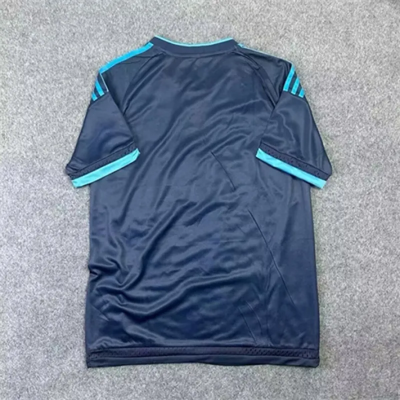 Maillot rétro du Real Madrid 2015/16 Extérieur - Bleu