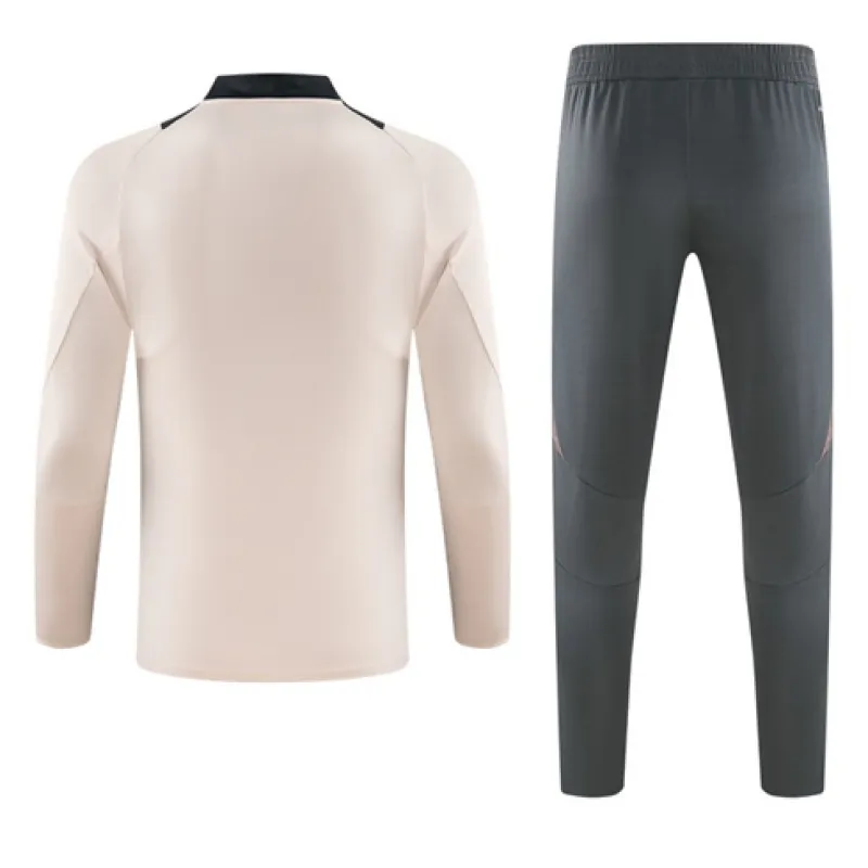 Vêtements de sport du Real Madrid 2024/25 - Abricot