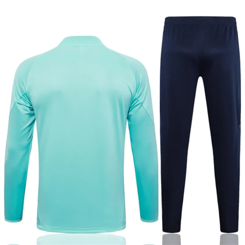 Abbigliamento sportivo del Real Madrid 2024/25 - Blu