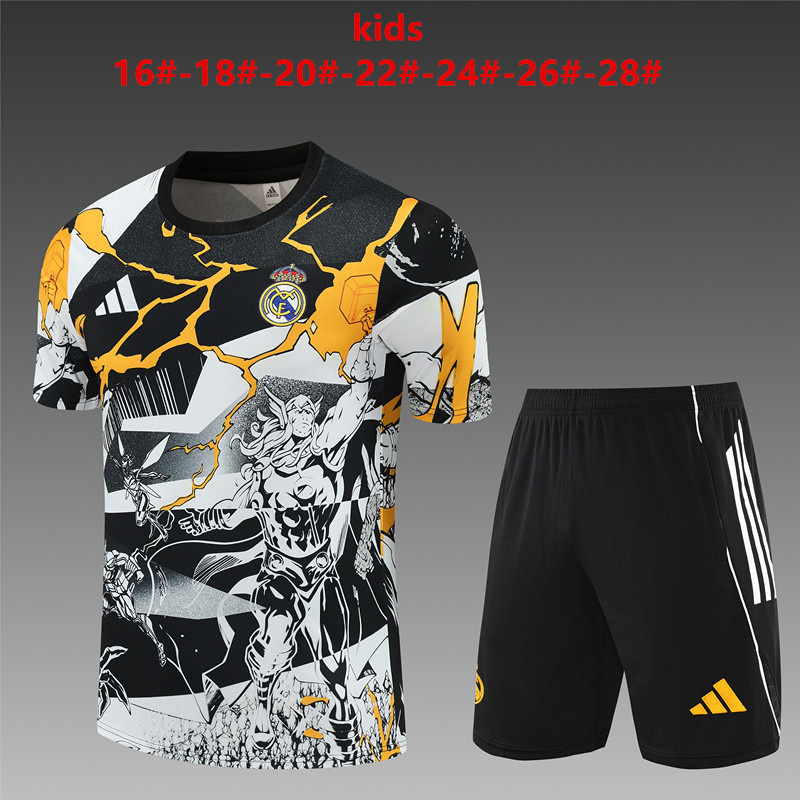 Real Madrid 2025/26 equipación entrenamiento Marvel niño negro