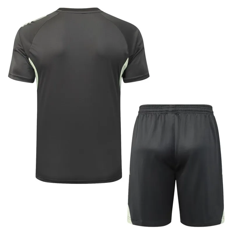Maglia + Pantaloncini Allenamento Real Madrid 2025/26 - Nero