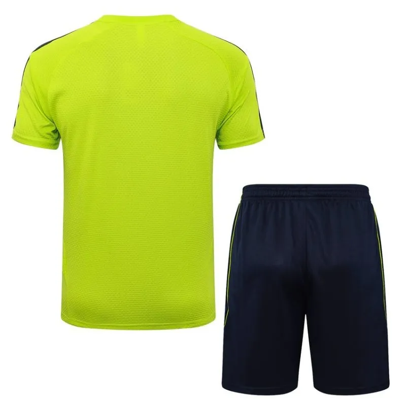 Real Madrid Trainingsshirt + Shorts 2025/26 - Grün