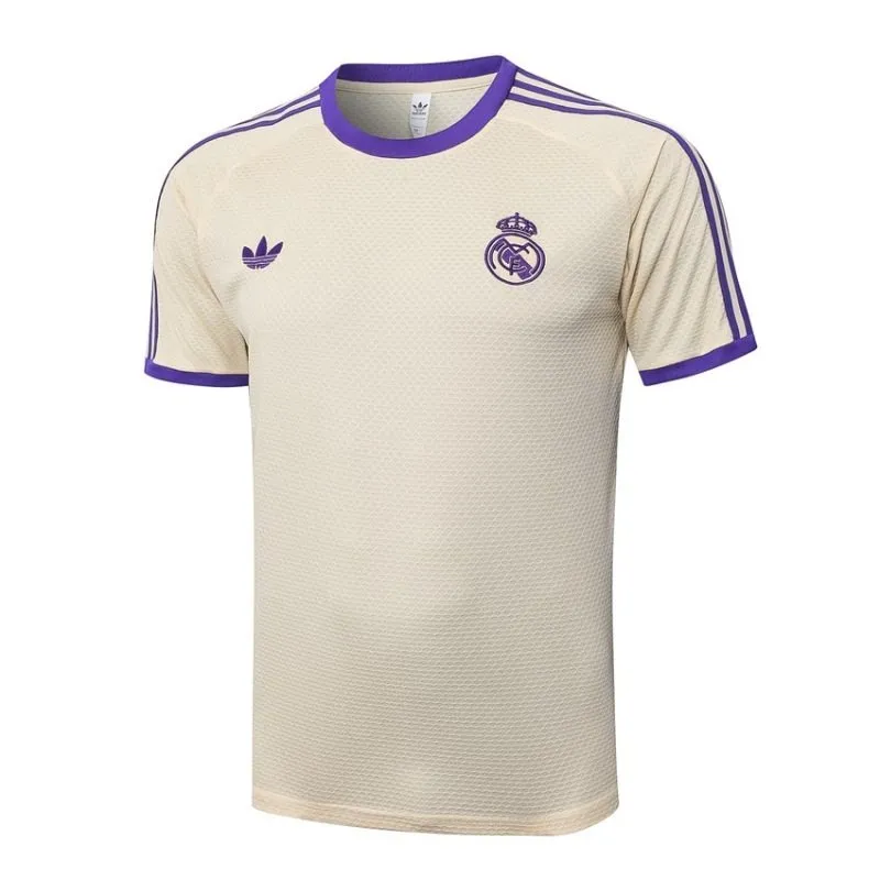 Real Madrid Trainingsshirt + Shorts 2025/26 - Beige