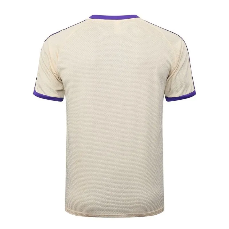 Real Madrid Trainingsshirt + Shorts 2025/26 - Beige