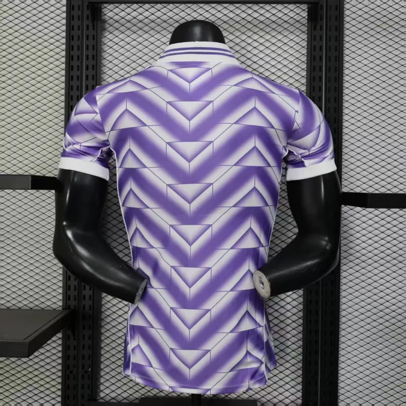 Real Madrid Maillot de Joueur Édition Spéciale 2025/26 - Violet