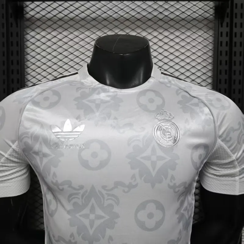 Real Madrid Maglia Giocatore Edizione Platino 2025/26 - Bianco