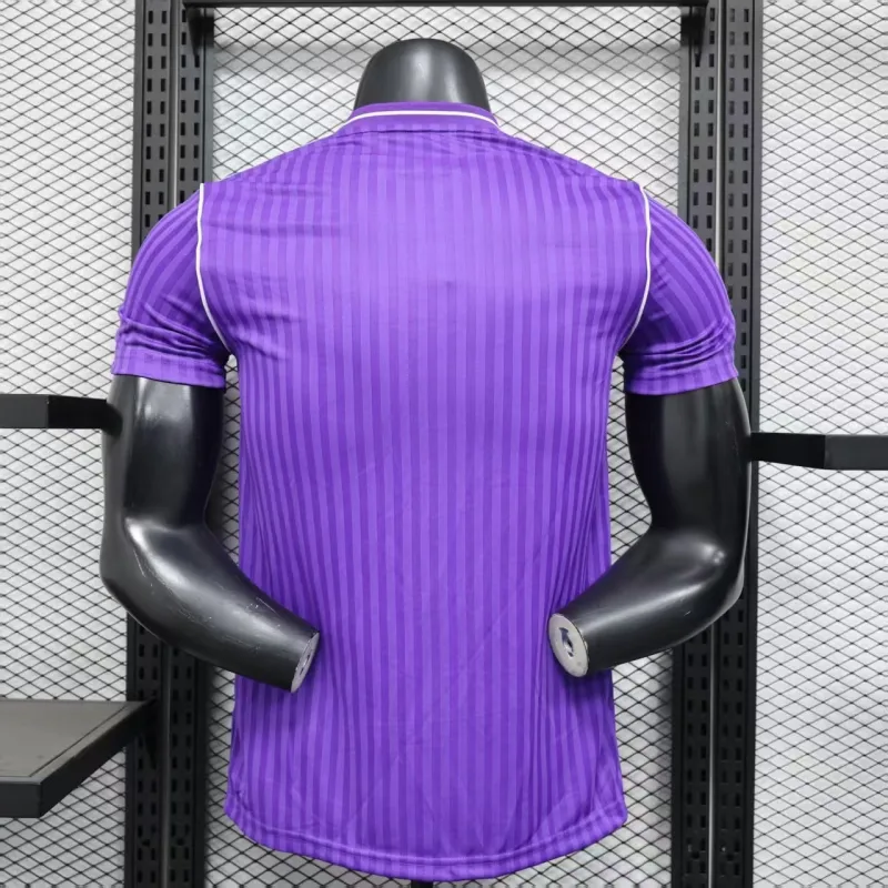 Real Madrid Maglia Giocatore Edizione Casual 2025/26 - Viola