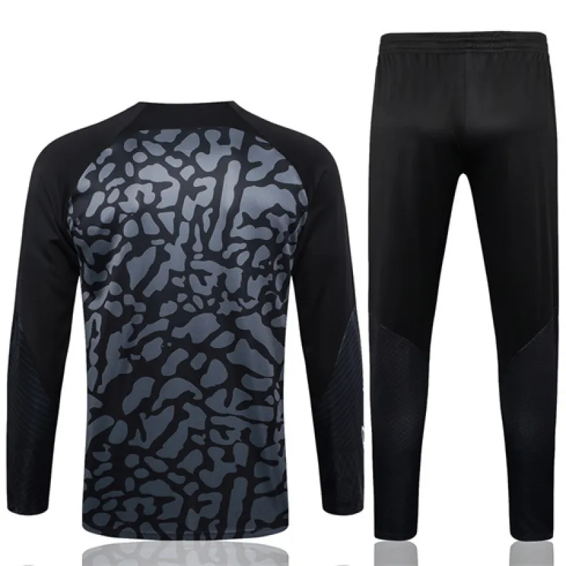 Paris Saint - Germain sportswear 2024/25 - Grey