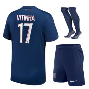 Set della kit di casa 2024/25 per bambini di Paris Saint - Germain indossato da Vitinha - Blu