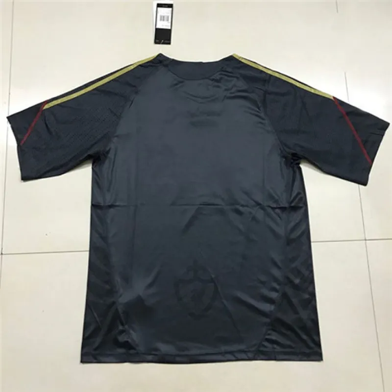 Maillot rétro extérieur de Liverpool 2009/10 - Noir