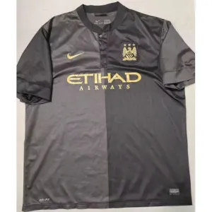 Maglia di trasferta retrò di Manchester City 2013/14 - Nero