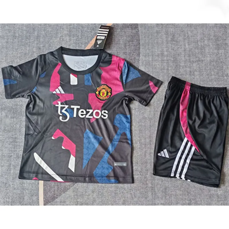 Maglia di allenamento + pantaloncini per bambini di Manchester United 2024/25 - Nero