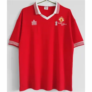 Maglia retro di casa di Manchester United 1977 - Rossa