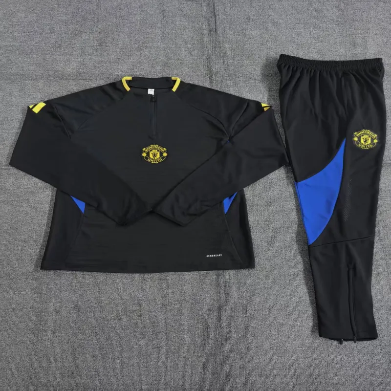 Manchester United 2025/26 Kids Sports Set Black
