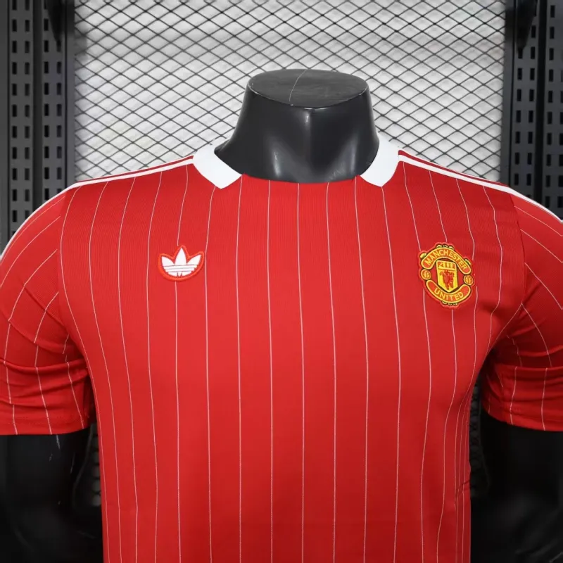 Manchester United Spieler-Trikot Freizeitedition 2025/26 - Rot
