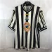 Maglia di casa retrò di Newcastle United 1997-99 - Nero/Bianco