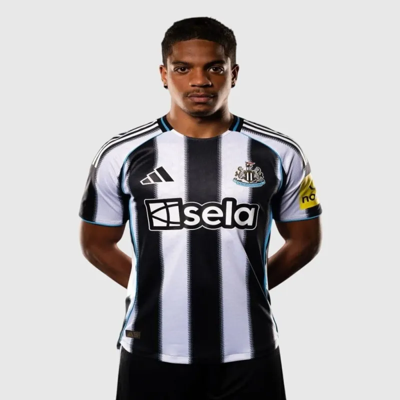 Camiseta local versión jugador Newcastle United 2025/26