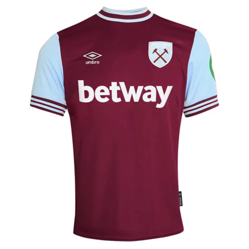 Il kit di casa di West Ham United per 2024/25 - Rosso