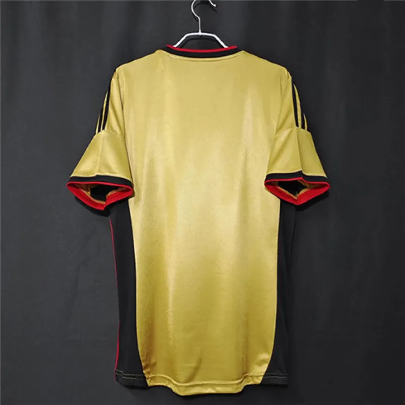 Maglia retro terza dell'AC Milan 2013/14 - Gialla