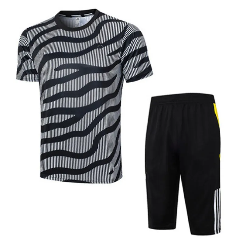 Maglia d'allenamento + shorts della Juventus 2024/25 - grigio