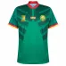 La maglia di casa della nazionale camerunese per la Coppa del mondo 2022, verde.