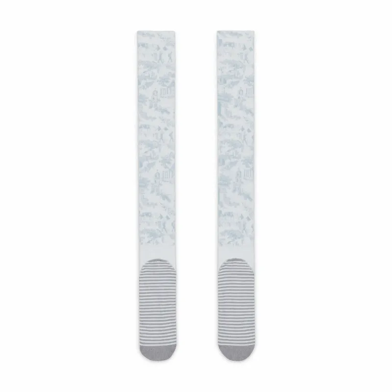 The home football socks of the French national team in the 2022 World Cup - White