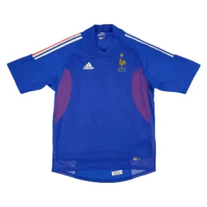 Das retro Heimtrikot der französischen Nationalmannschaft, das von Robert Pires zwischen 2002 und 2004 getragen wurde - Blau