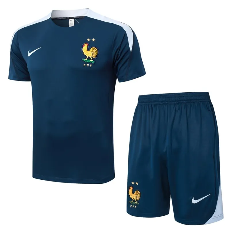 The training suit and shorts of the French national team for the 2024/25 season - blue.