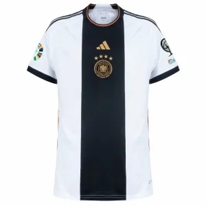 Das Heimtrikot der deutschen Nationalmannschaft für die UEFA Euro 2024 - Weiß