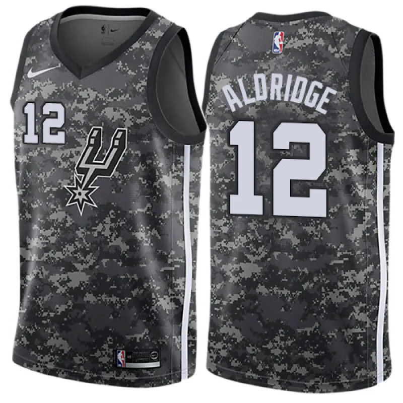 LaMarcus Aldridge. San Antonio Spurs. Edizione della città. Grigio