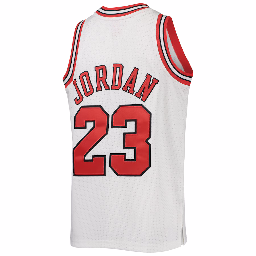 Michael Jordan Chicago Bulls Mitchell & Ness Youth 1997/98 Hardwood Classics Jersey - White