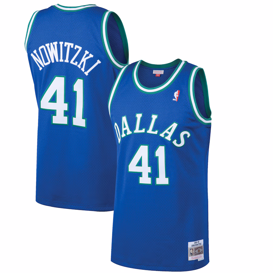 Dirk Nowitzki Dallas Mavericks 1998/99 Classic Edition Blue