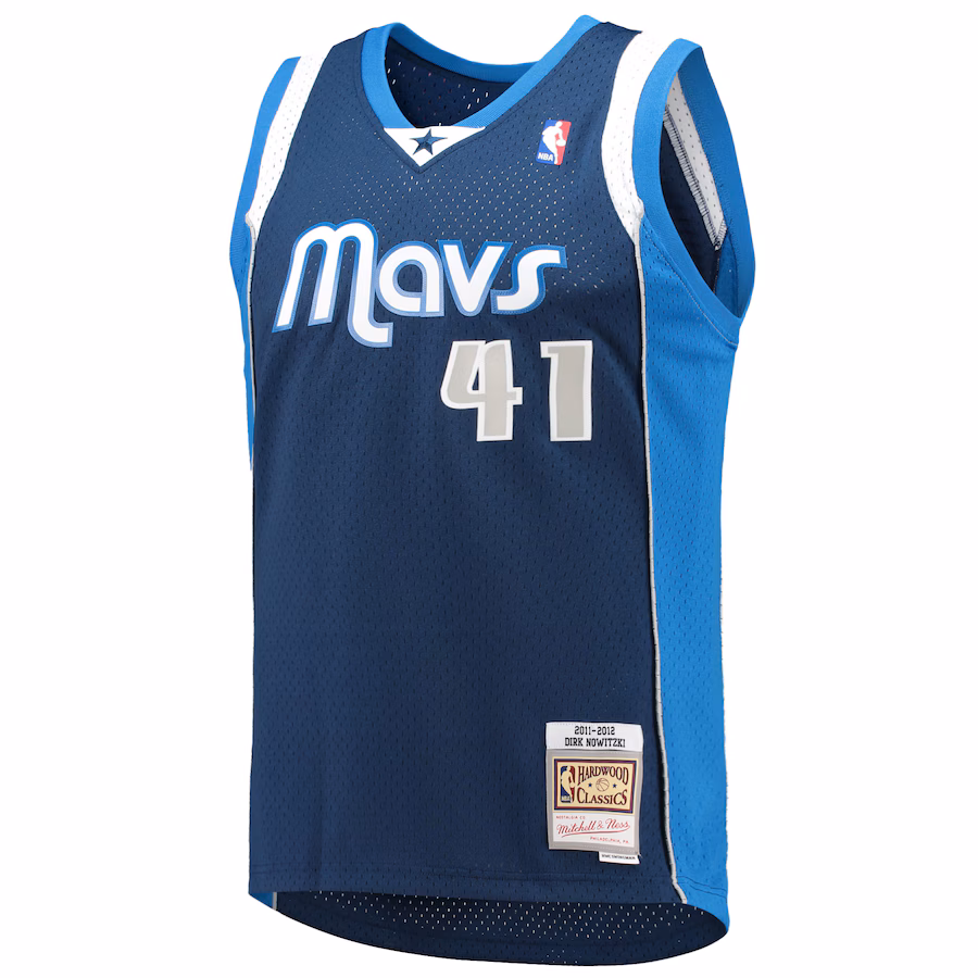 Dirk Nowitzki, Dallas Mavericks, 2011/12 Edizione Classica, Blu Marinaio