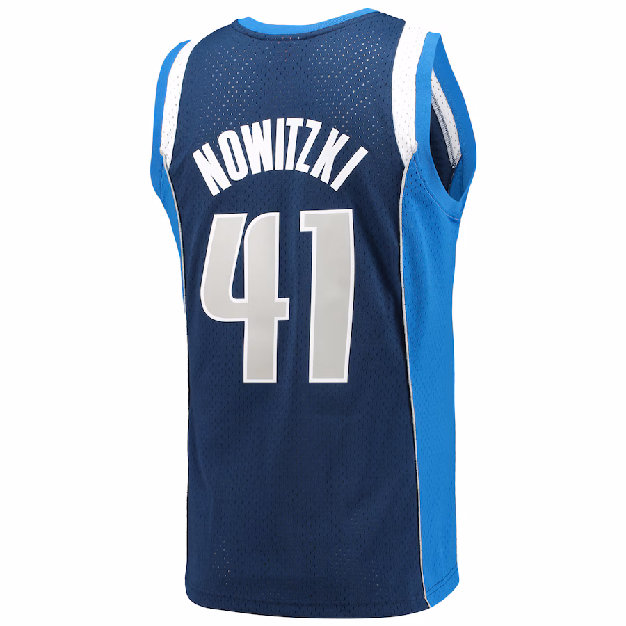 Dirk Nowitzki, Dallas Mavericks, 2011/12 Edizione Classica, Blu Marinaio